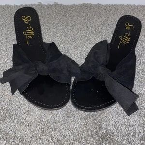 Bow tie Sandals